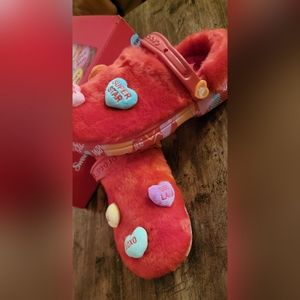 Special Edition Sweethearts Crocs size 9m/11 women's *NEW*
